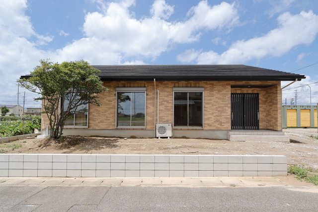 【終了】完成見学会　愛知県江南市　スタイリッシュな総タイル貼りの平屋のお家 
